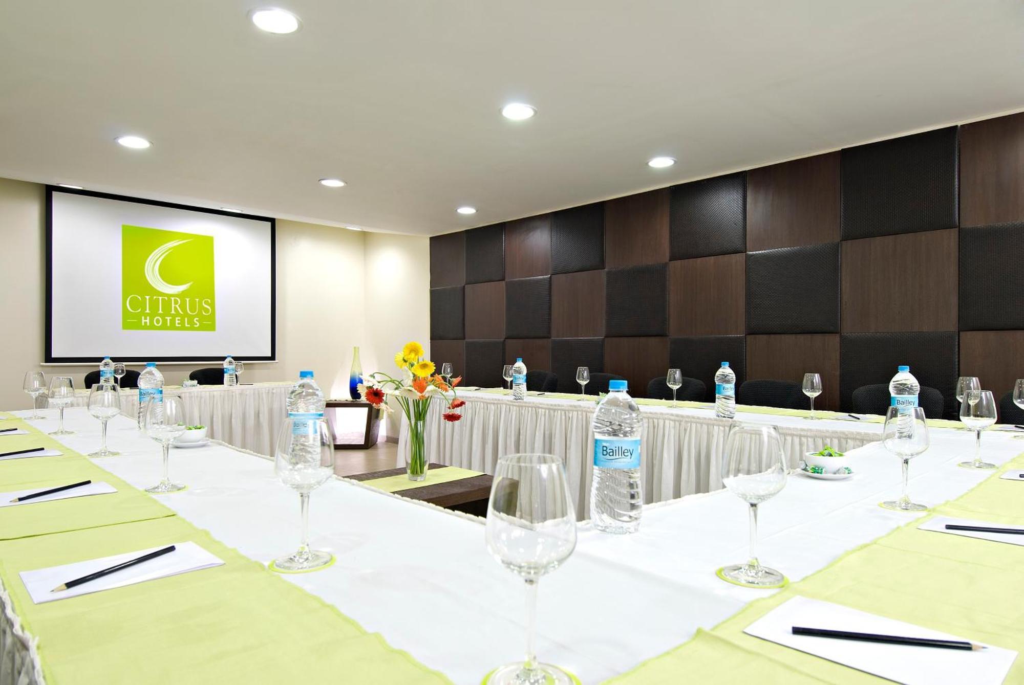 Citrus Hotel Lonavala Ngoại thất bức ảnh