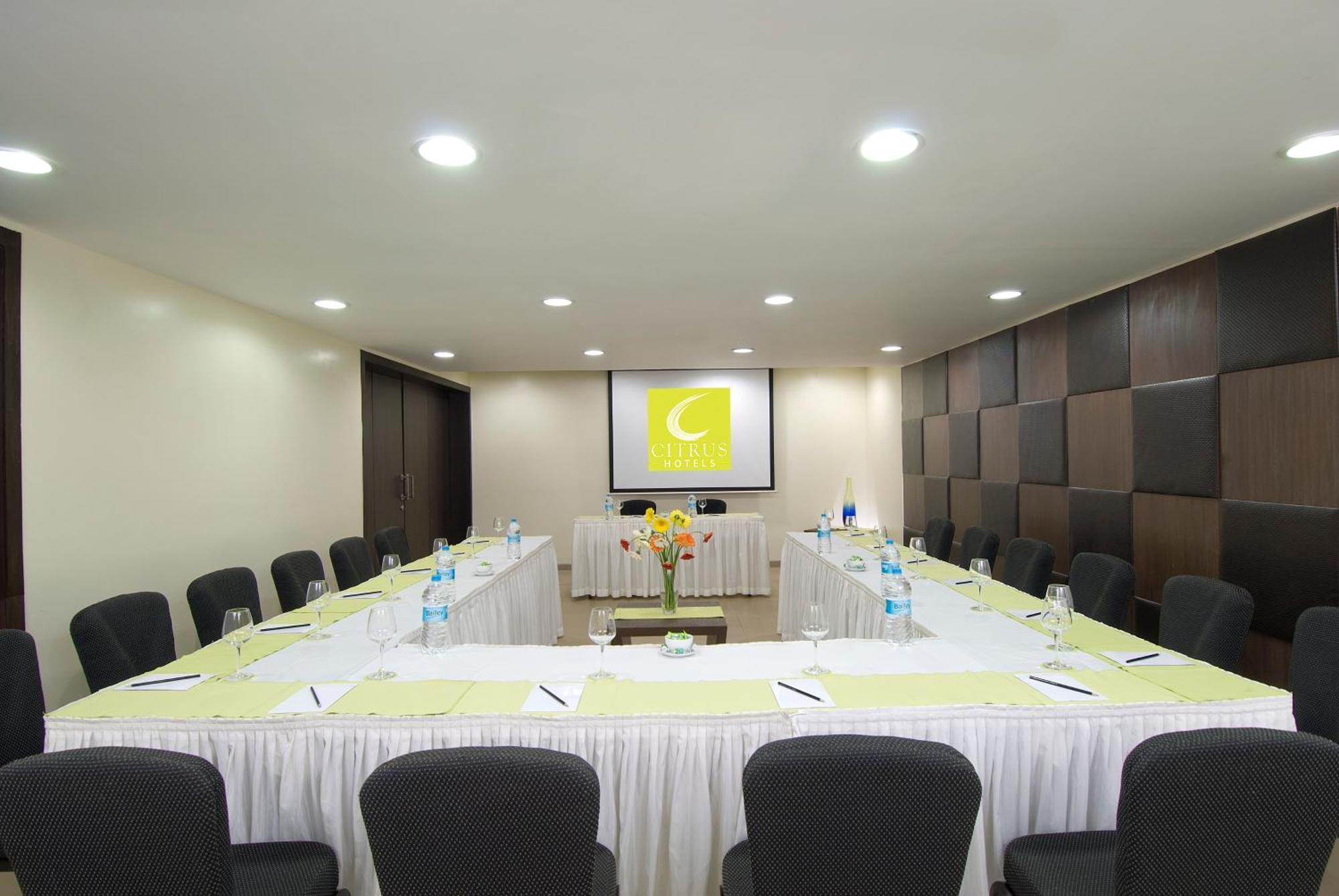 Citrus Hotel Lonavala Ngoại thất bức ảnh