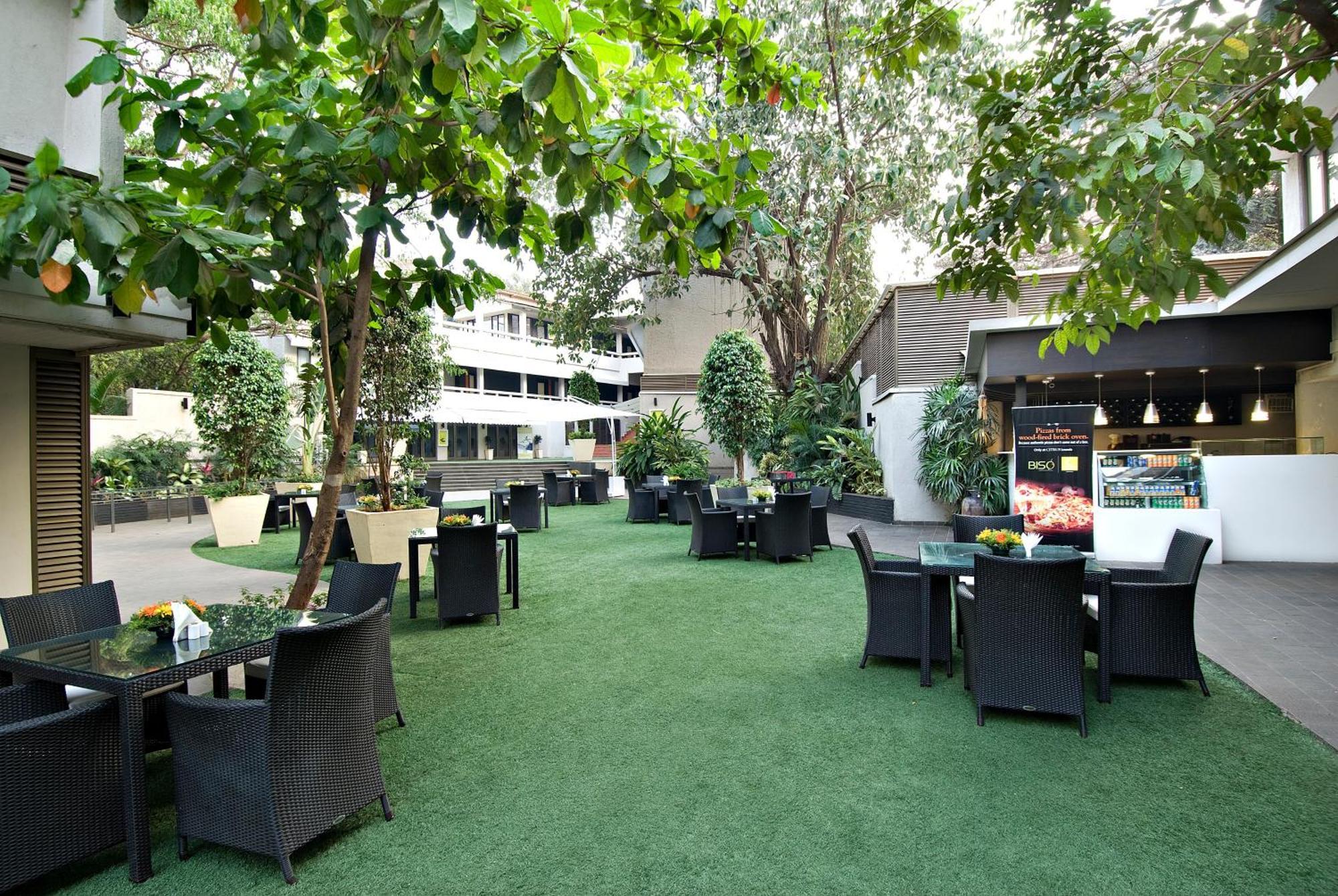 Citrus Hotel Lonavala Ngoại thất bức ảnh