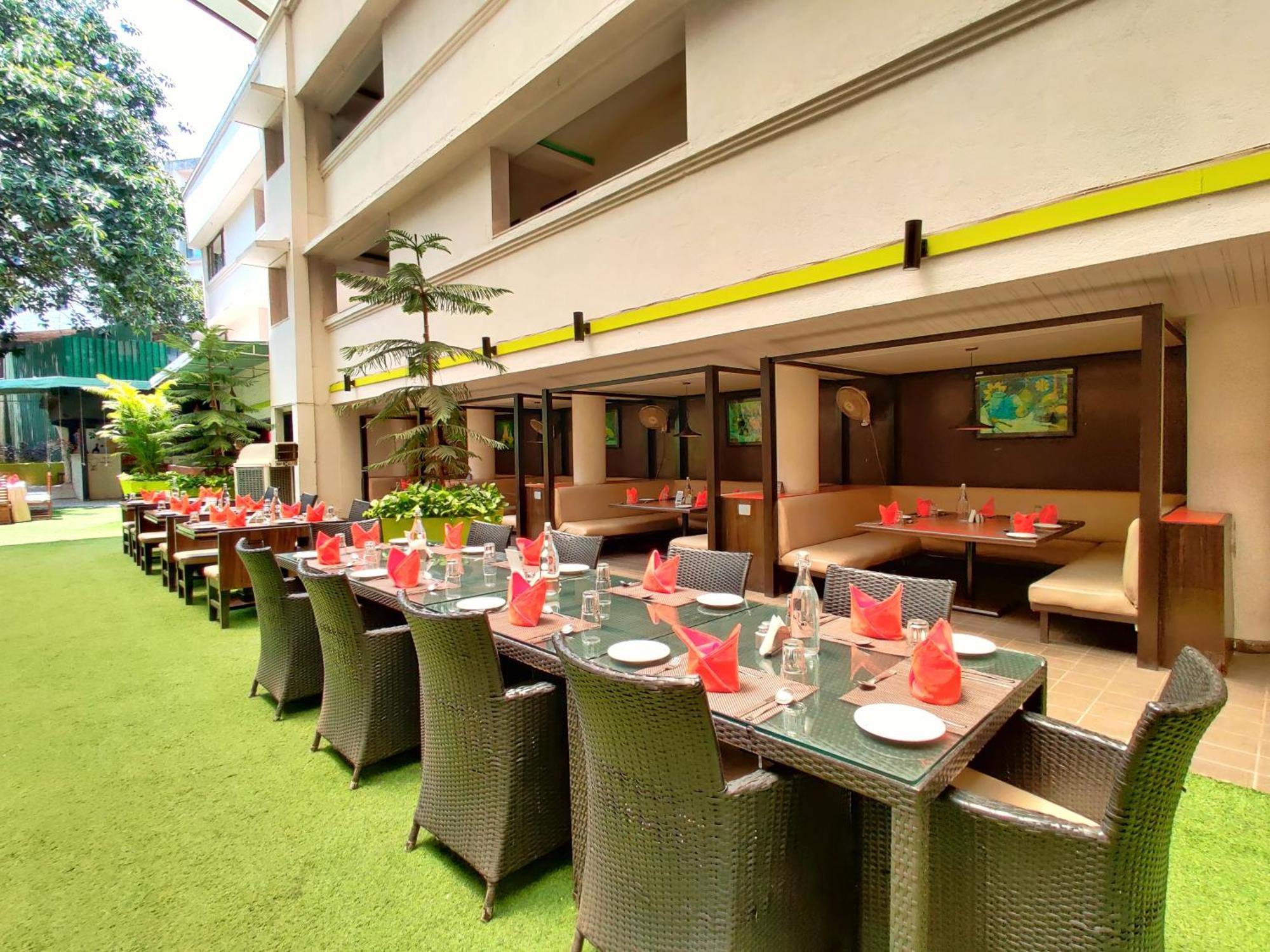 Citrus Hotel Lonavala Ngoại thất bức ảnh