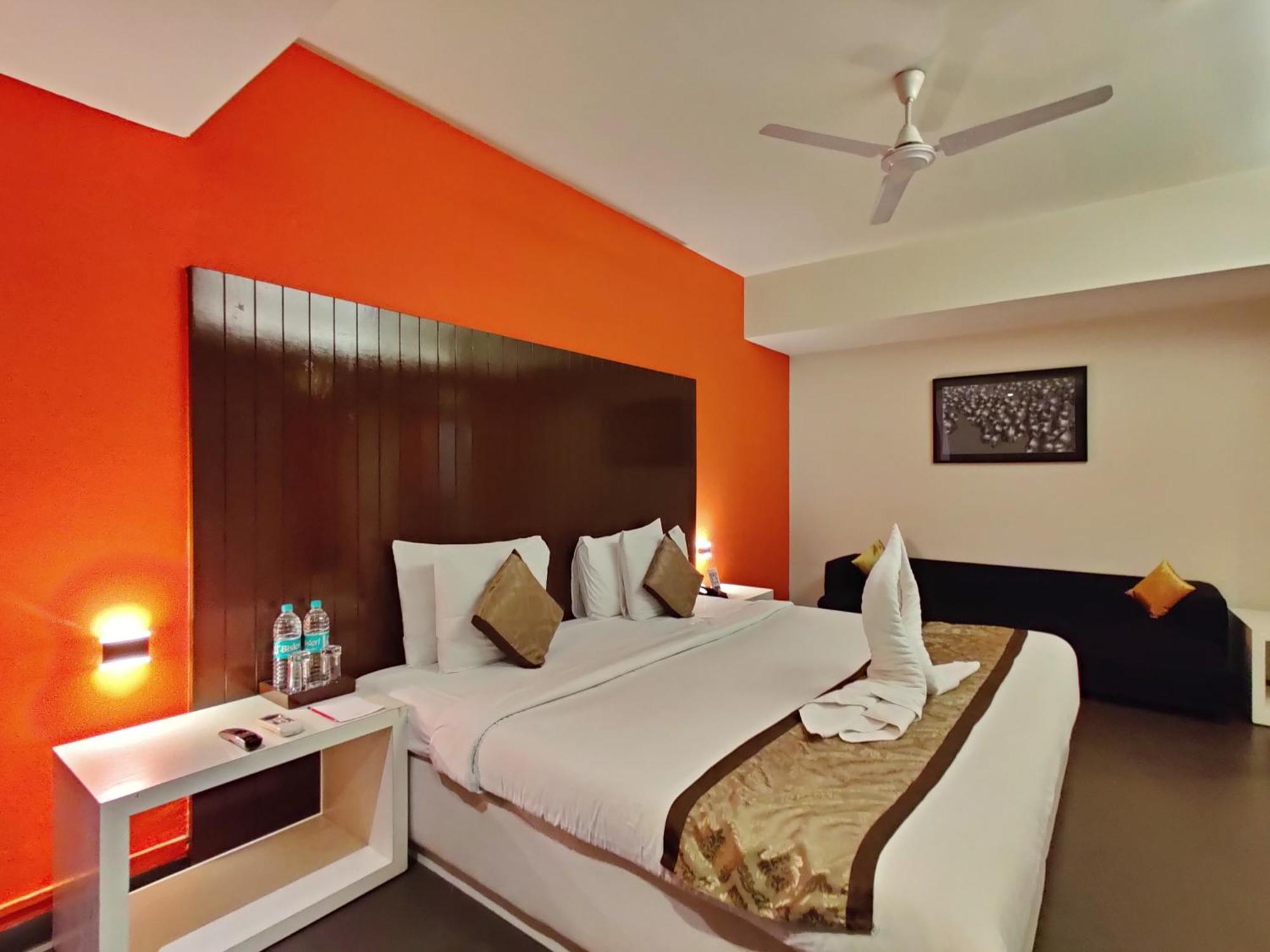 Citrus Hotel Lonavala Ngoại thất bức ảnh